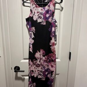 NWTs Jennifer Lopez Floral Sleeveless Black and Pink Midi Dress